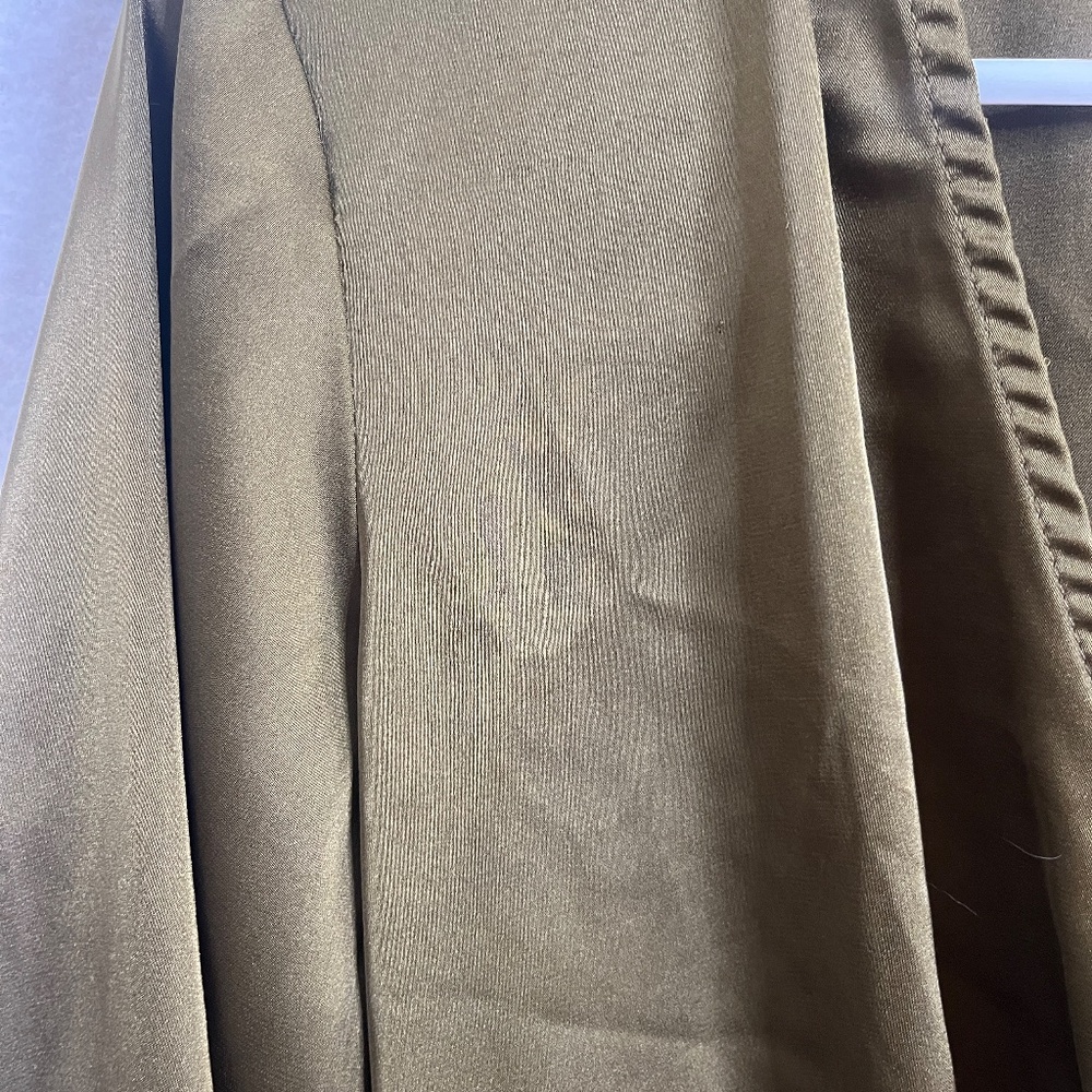 Guess Olive Satin Surplice Peplum Blouse Small Balloon Sleeve Top - Picture 5 of 7